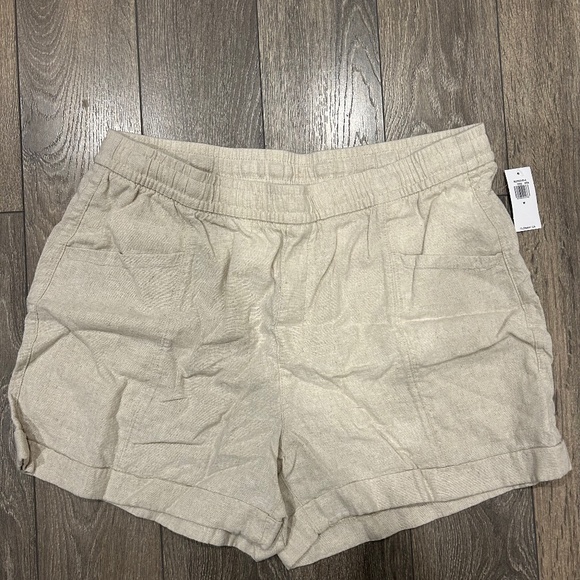Old Navy Women’s Beige Linen Blend Shorts - Picture 1 of 4